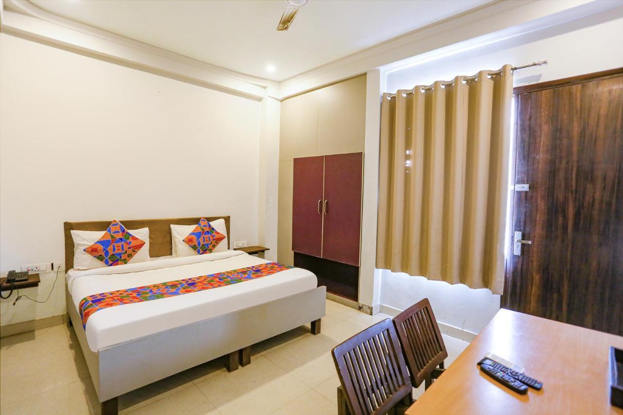 Fabhotel Novel Suites - Nr Yashobhoomi Convention Centre Νέο Δελχί Εξωτερικό φωτογραφία
